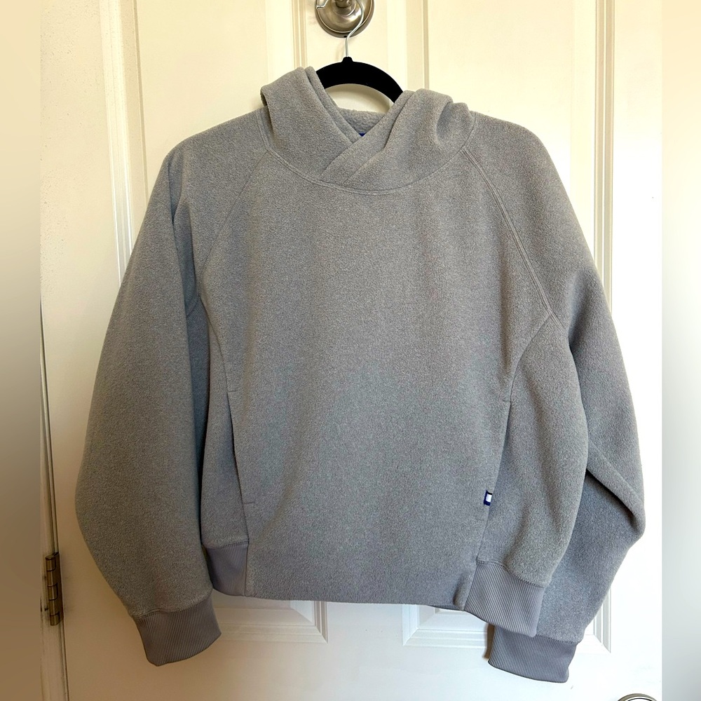 Kit and Ace Hugge fleece sweater GREY small